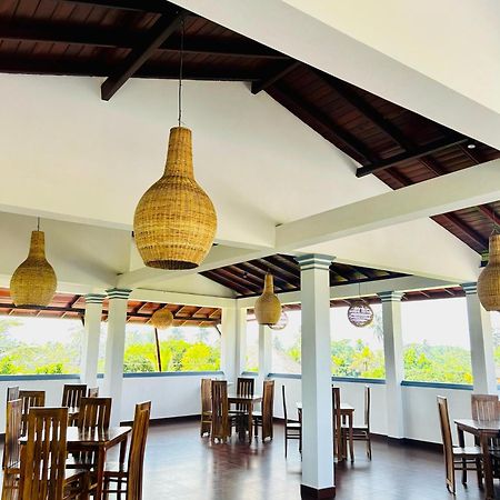 Crystal Wave Holiday Resort Polhena Matara Dış mekan fotoğraf