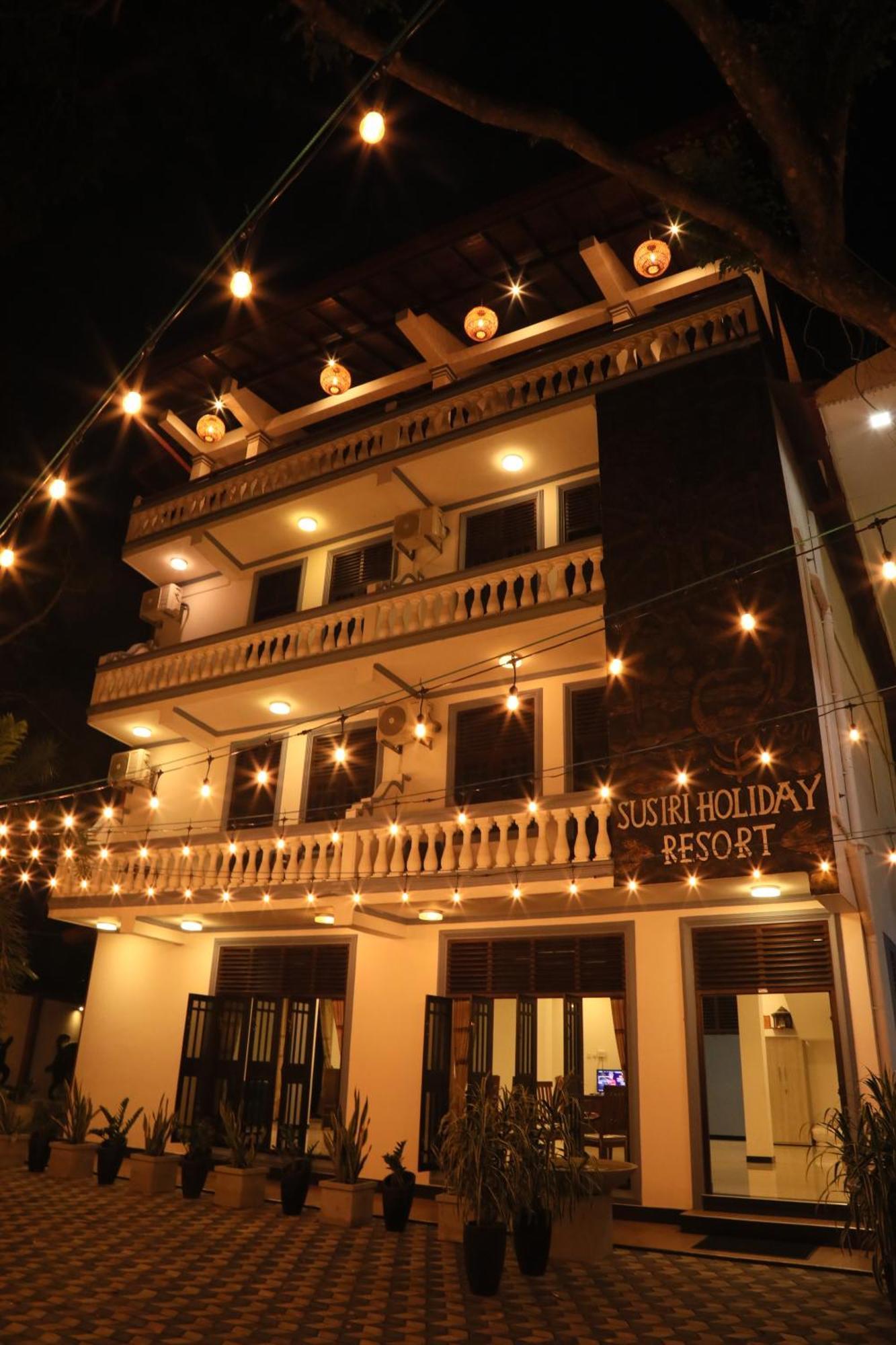 Crystal Wave Holiday Resort Polhena Matara Dış mekan fotoğraf